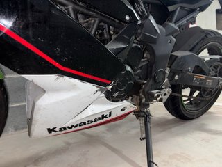 Kawasaki Ninja 125 Sportbike Verde/Negro