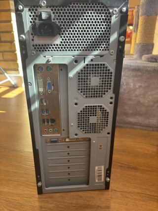 Torre PC Negra