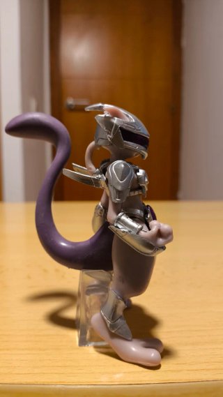 Figura Pokémon Mewtwo