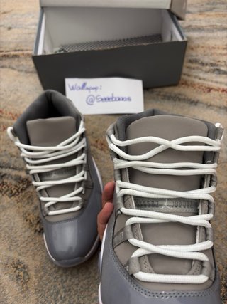 Jordan Gris Talla 42