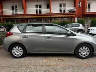 Toyota Auris 2014