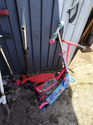 Lote de 4 patinetes infantiles