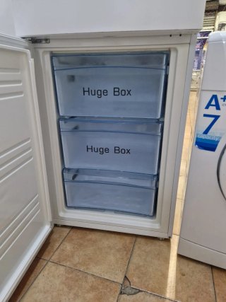 Nevera Haier blanca y lavadora