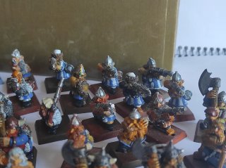 Lote de 34 figuras de plomo Warhammer GW 1995