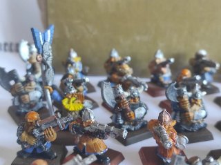 Lote de 34 figuras de plomo Warhammer GW 1995