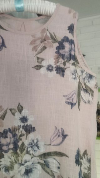 Blusón floral sin mangas