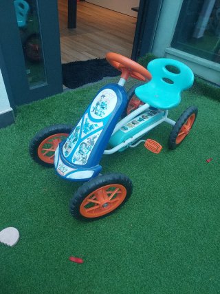 Coche a pedales Toy Story