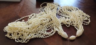 Collana lunga "chicchi di riso"