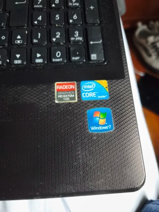 Portátil Asus X52J i7