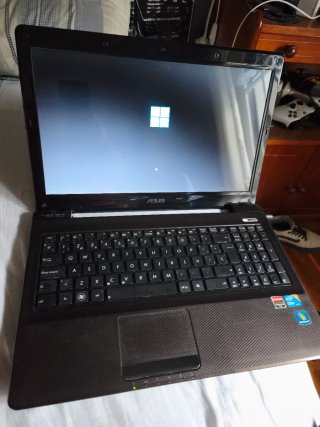 Portátil Asus X52J i7