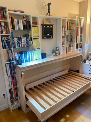 Cama Abatible + Librería Beige/Blanco y mesa alta