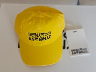 Gorra Bad Bunny Amarilla