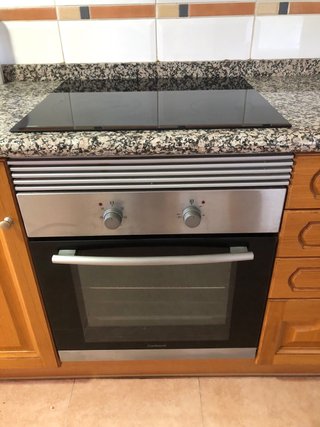 Muebles Cocina Madera y Encimeras Granito