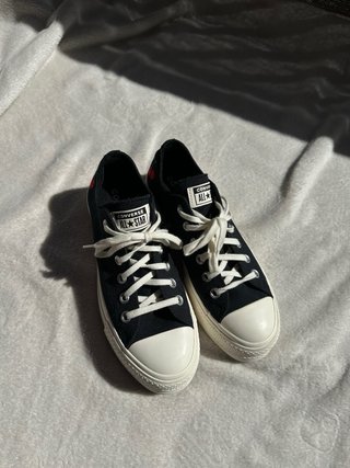 Converse plataforma negras con cerezas - nuevas.