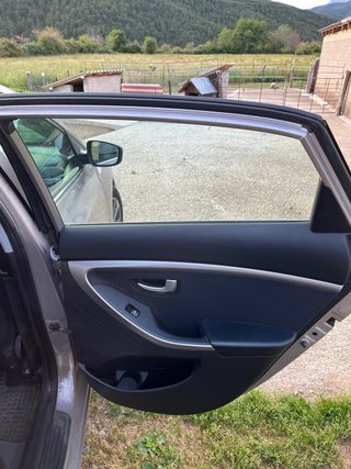 Hyundai I 30 2016 telefono: 618205425