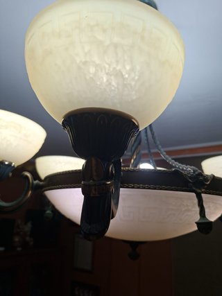 Lámpara de salón dorada y verde azulado