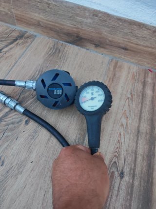 Regulador Buceo Scubapro R190