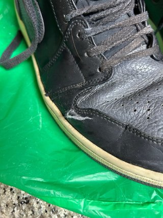 Nike Air Jordan 1 MID Negro/Gris