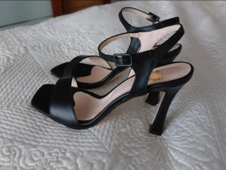 Sandali Neri Nuovi in Pelle Made in Italy Tg. 40