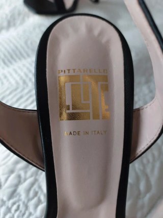 Sandali Neri Nuovi in Pelle Made in Italy Tg. 40