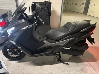 Sym Joymax Z300 Scooter Automática Negra/Gris