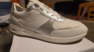 Zapatillas Geox Mujer Talla 38 Blancas y Plateadas