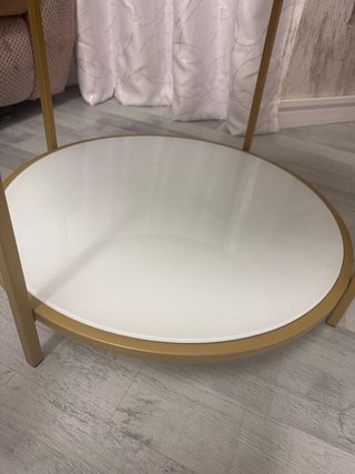 Mesa centro cristal y metal dorado