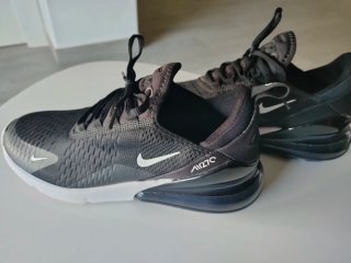 Nike Air Max 270 Talla 44