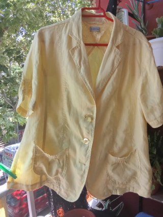 Blusa amarilla manga corta