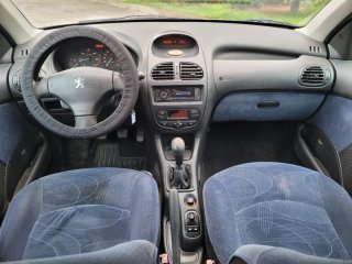 Peugeot 206 2003