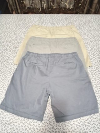 Lote de 3 Bermudas 5 € cada una (Beige,gris,vainil