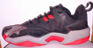 Jordan niño talla 38.5