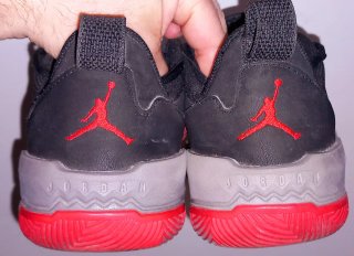 Jordan niño talla 38.5
