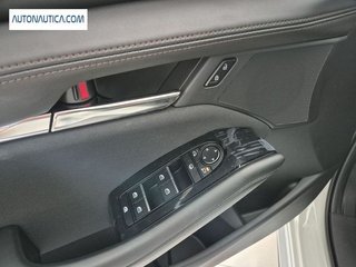 Mazda 3 2.5 e-skyactiv-g centre-line aut. 103kw
