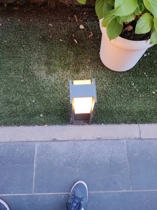 Vendo 3 Balizas de jardín moderna