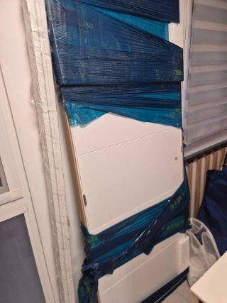 Puerta maciza blanca + tapetas y premarcos