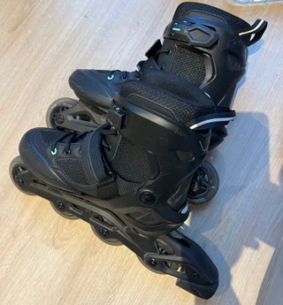 Pattini inline neri taglia 38