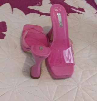 Tacones Beige, rosa y rojo con Poco Uso