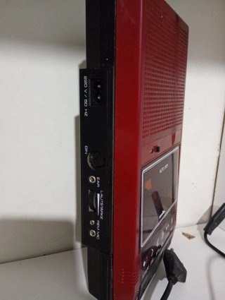 Casete Vintage Rojo Años 80