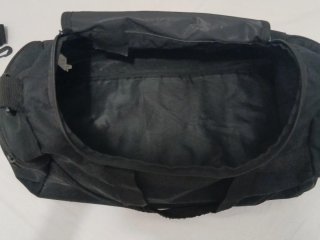 Mochila deportiva negra