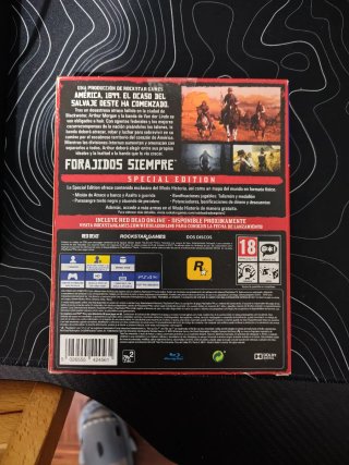 PS4 Slim 500GB + Controller + HDD esterno + RDR2