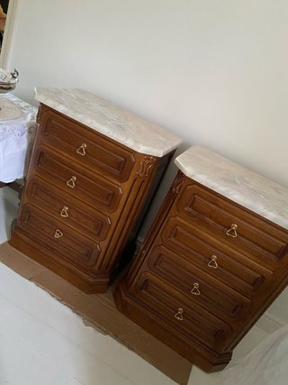 Mesitas de noche madera y mármol