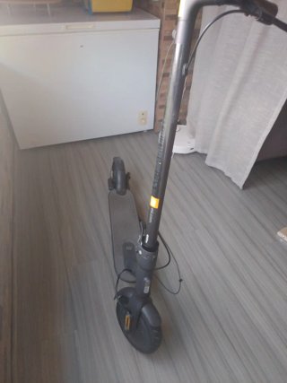 Patín Eléctrico con Cargador