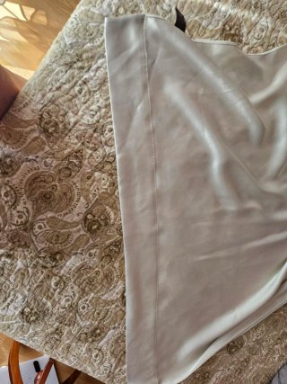 Vestido largo beige para ocasión especial