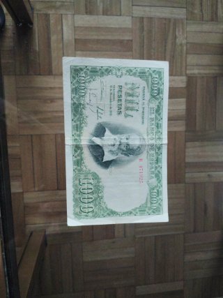 Lote 3 Billetes Españoles: 1000, 5000, 10000 Peset