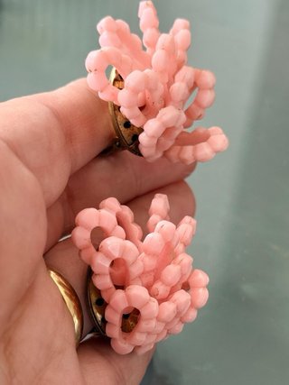 Orecchini clip vintage rosa grappolo