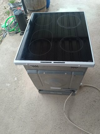 Vitrocerámica y Horno ,cocina Compacta