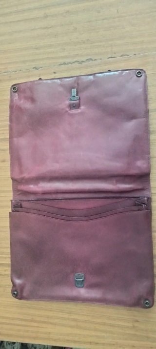Cartera de piel tipo portafolios