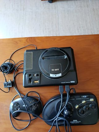 Consola Sega Mega Drive + Joystick Arcade