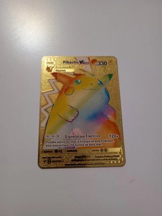 Carta Pokémon metálica Pikachu VMAX Arcoíris